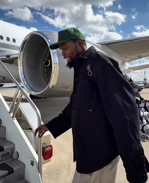 方向, 卫冕冠军雷, 球员